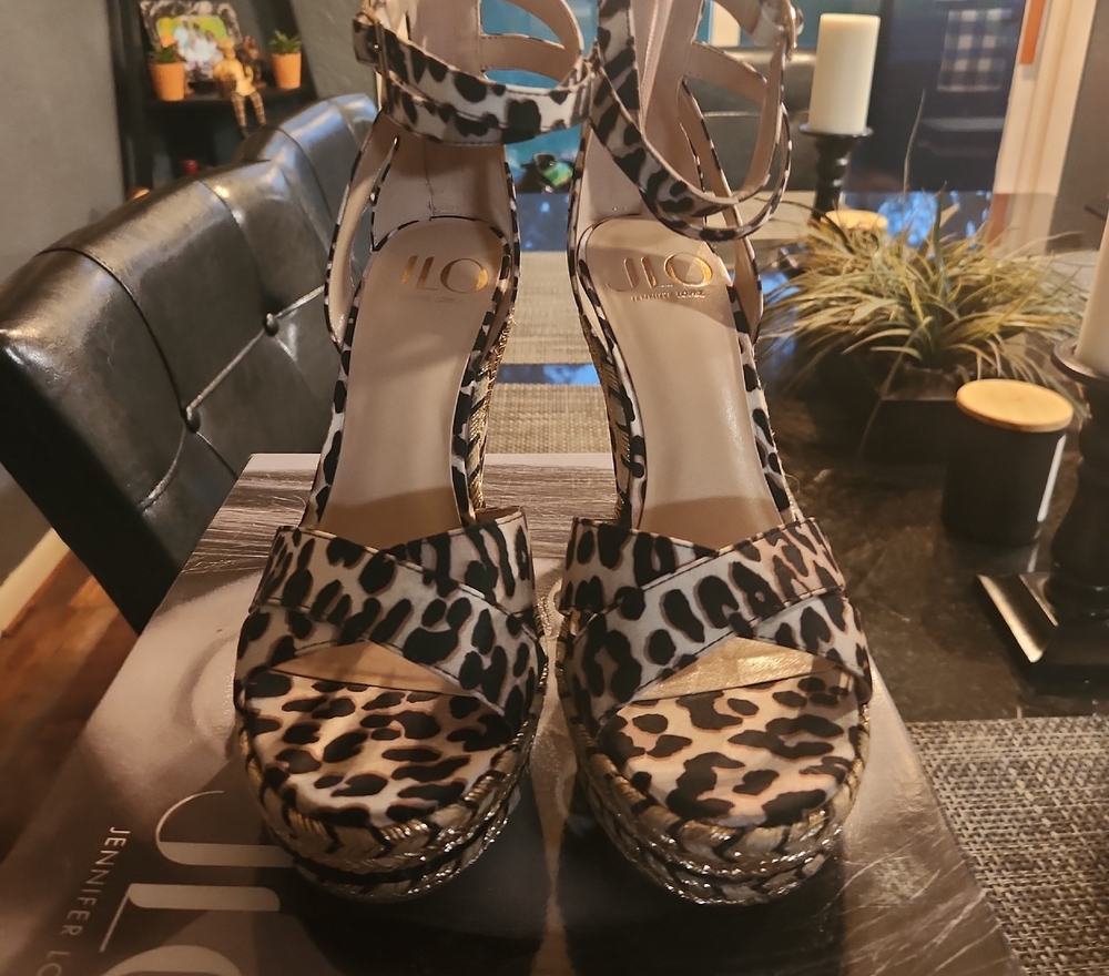 Jennifer Lopez Black and Cream Platform Shoes